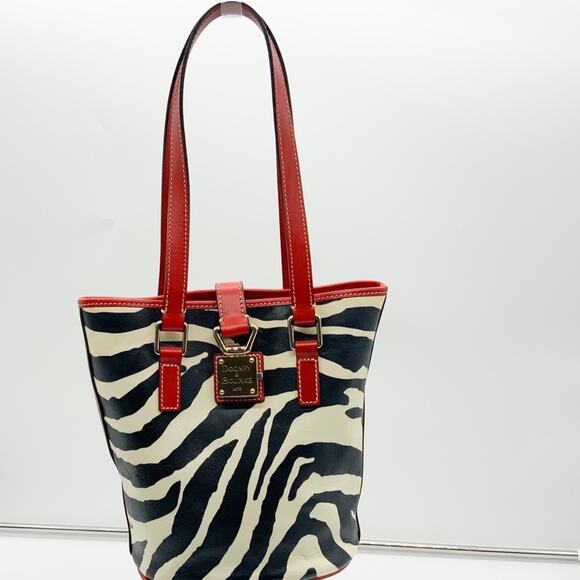 NWT Dooney & Bourke Logo Lock Zebra Print Shoulder Bucket Bag - Picture 1 of 15
